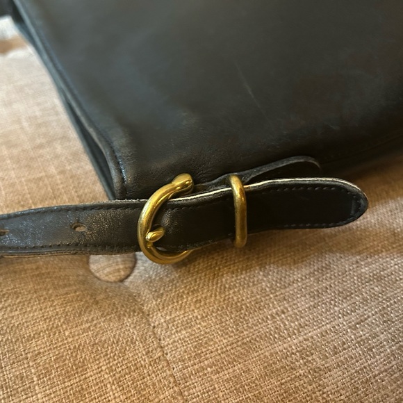 Coach Vintage Black Square Bag 11” x 11” x 3” Good condition - Picture 13 of 16